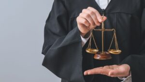 STJ Decide: Em Distratos Imobiliários com Relação de Consumo, o CDC Prevalece sobre a Lei dos Distratos